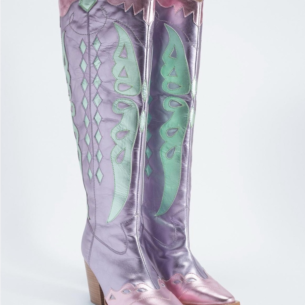 Leather Metallic Butterfly Knee High
Cowboy Boots 7 NWT
